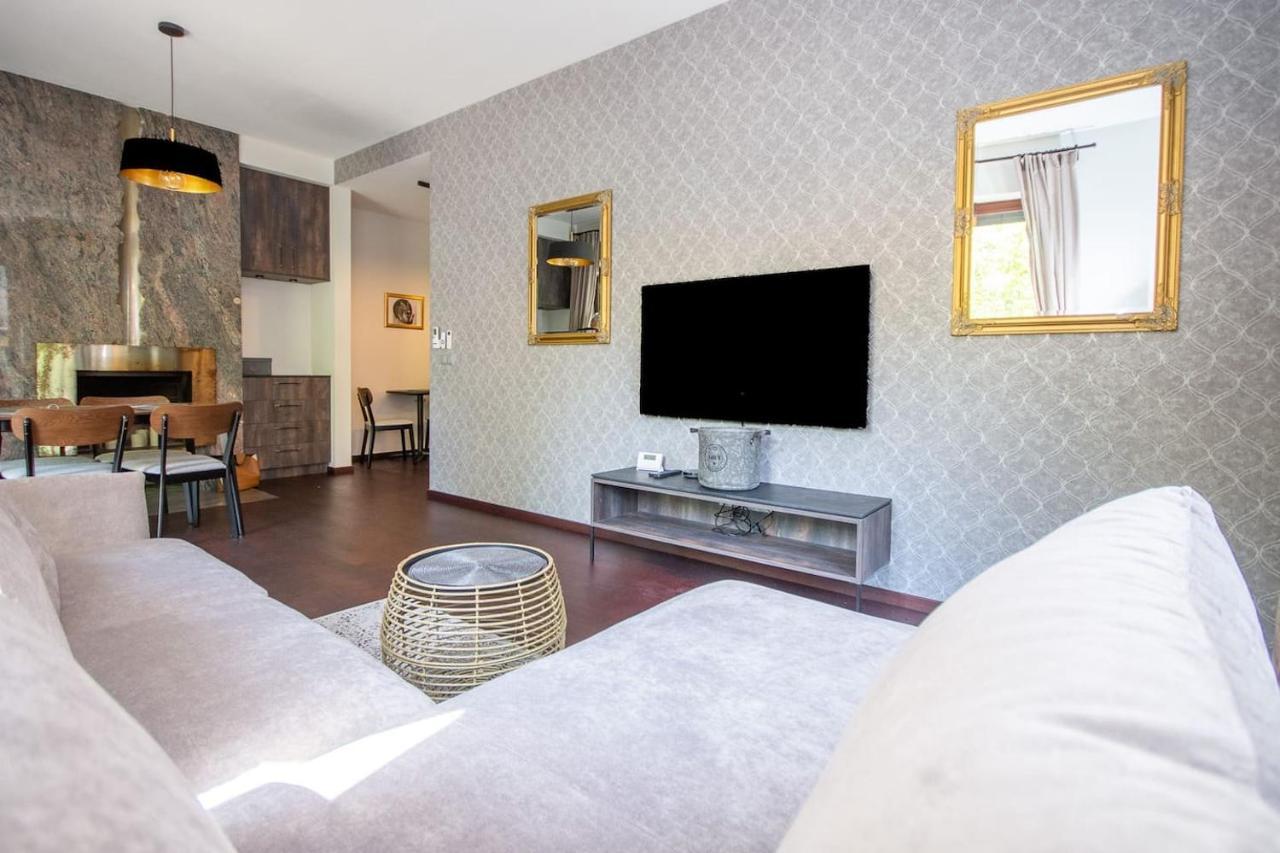 Inpoint 2-Bedrooms Apartment With Private Garden And Free Parking Krakow Exterior photo